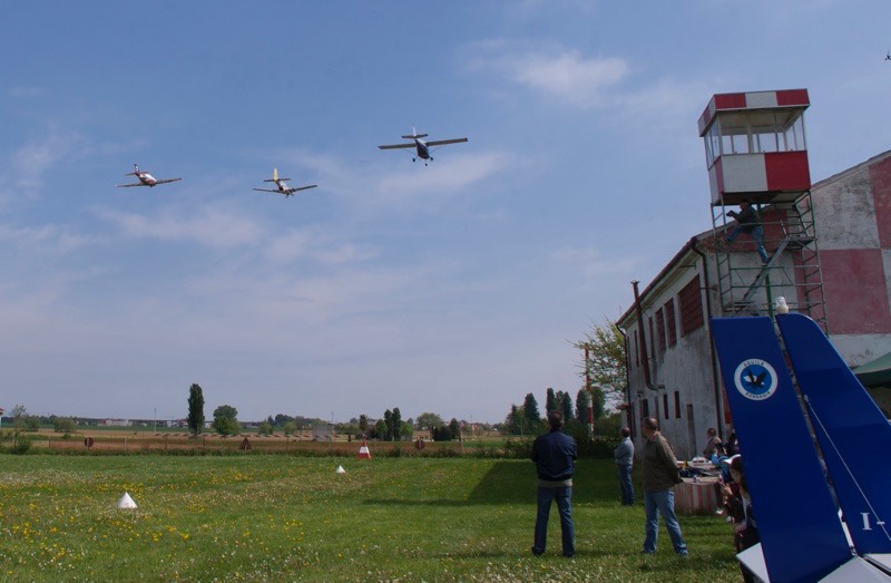 141804030411IMGP6522-